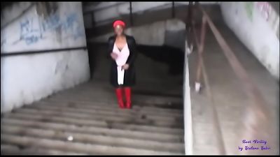 He gets a hoe into the car and then drills her in an underpass