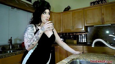 Amilia Onyx hotwife on her husband with his greatest pal Majiik on thickasf.com