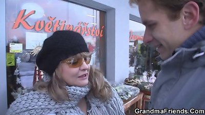 Picked up buxom aged girl double invasion