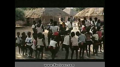 Cynthia van Damme - multiracial hook-up scene