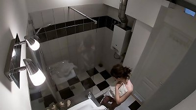 HIDDEN cam - Spying my sista in the shower